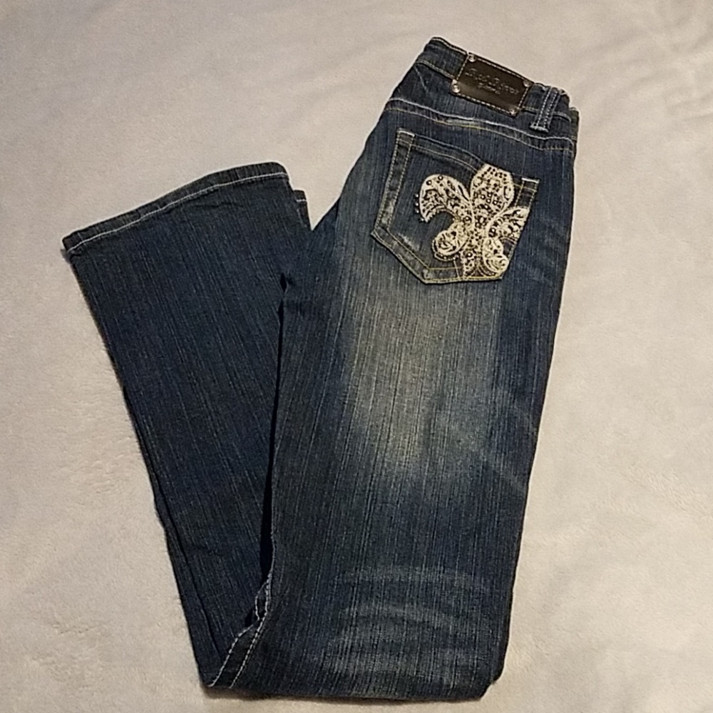 Red rivet Jeans.  Nice detail. Size 3